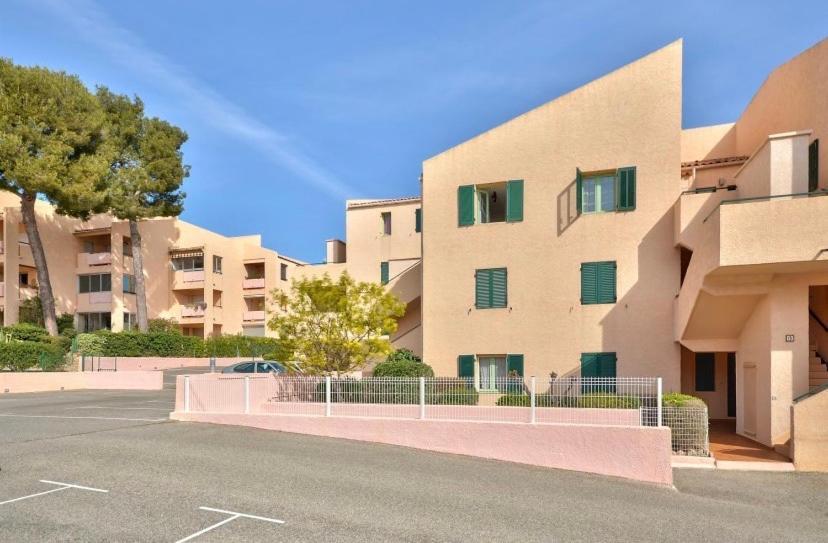 Studio avec piscines à 500m de la plage Bandol Exterior foto
