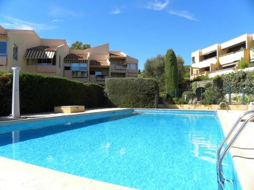 Studio avec piscines à 500m de la plage Bandol Exterior foto